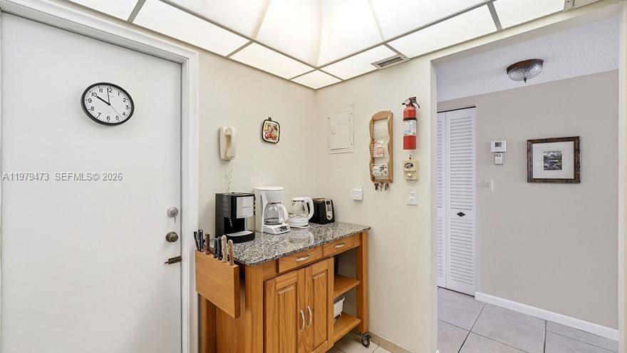 IMPERIAL TOWERS CONDO - Residential