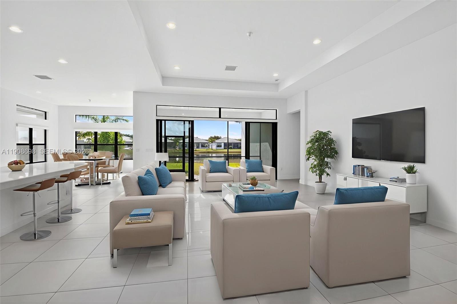 VALENCIA GRAND - Residential