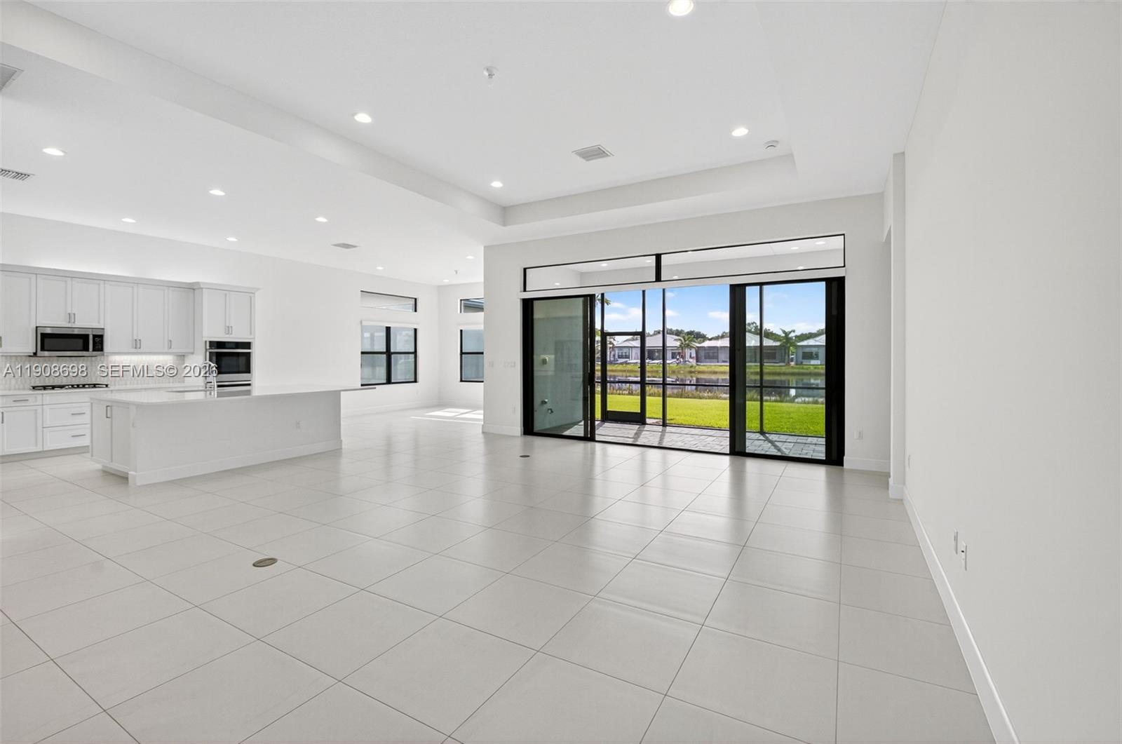 VALENCIA GRAND - Residential