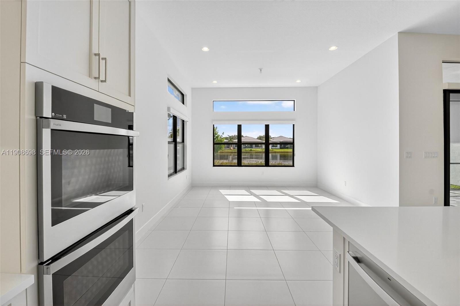 VALENCIA GRAND - Residential