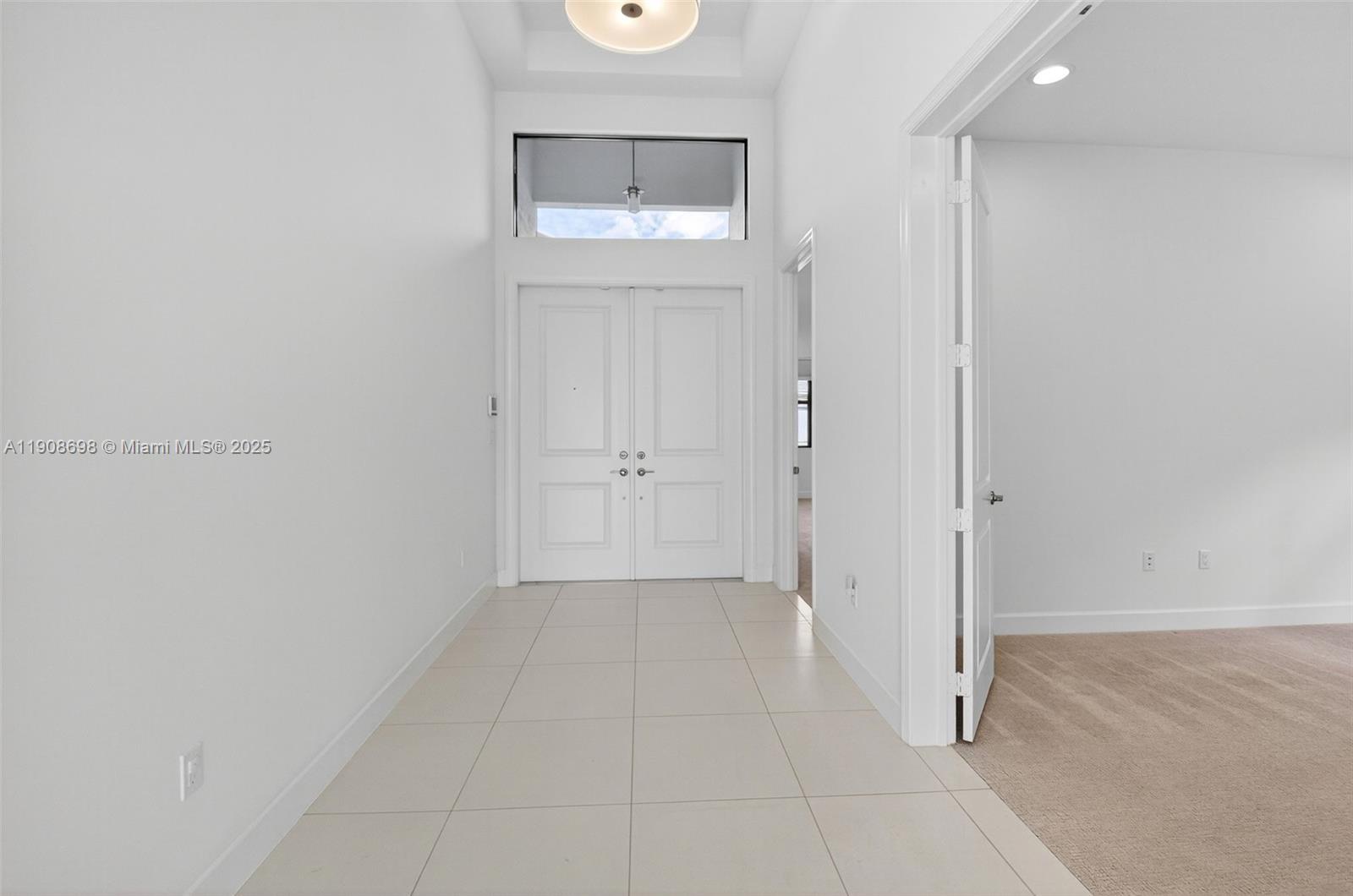 VALENCIA GRAND - Residential