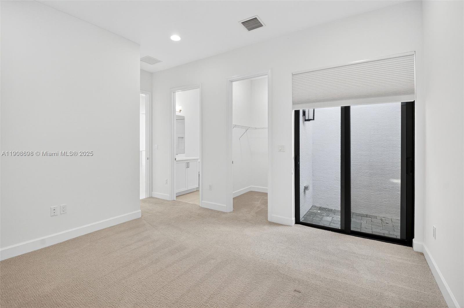 VALENCIA GRAND - Residential