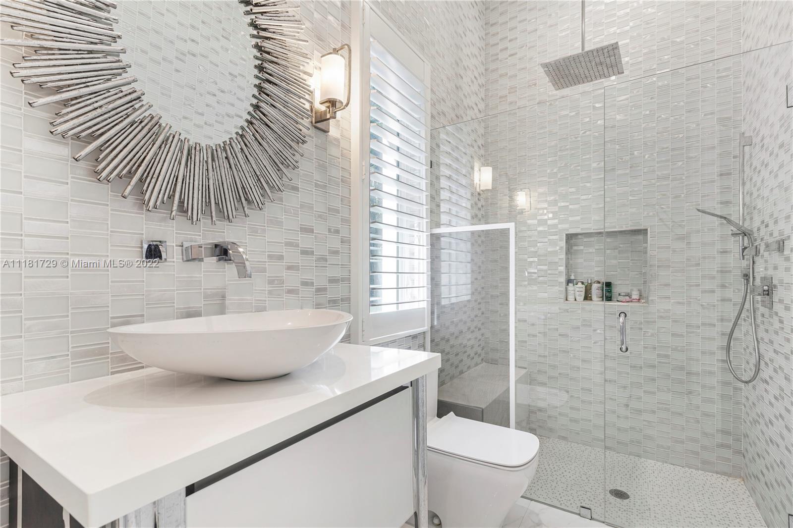 BAY HARBOR ISLAND - Residential