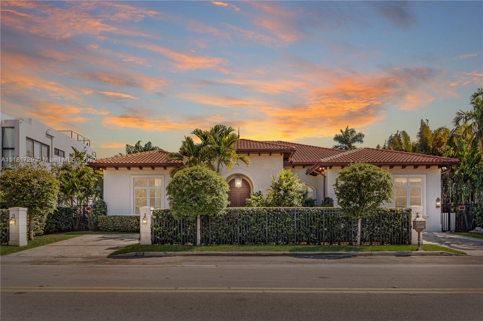 BAY HARBOR ISLAND - Residential