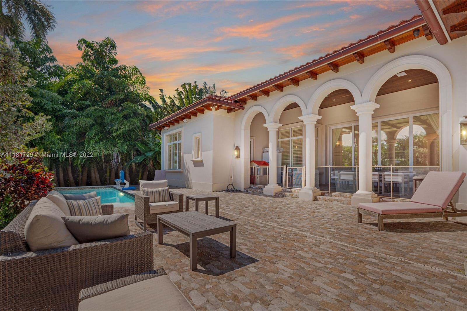 BAY HARBOR ISLAND - Residential