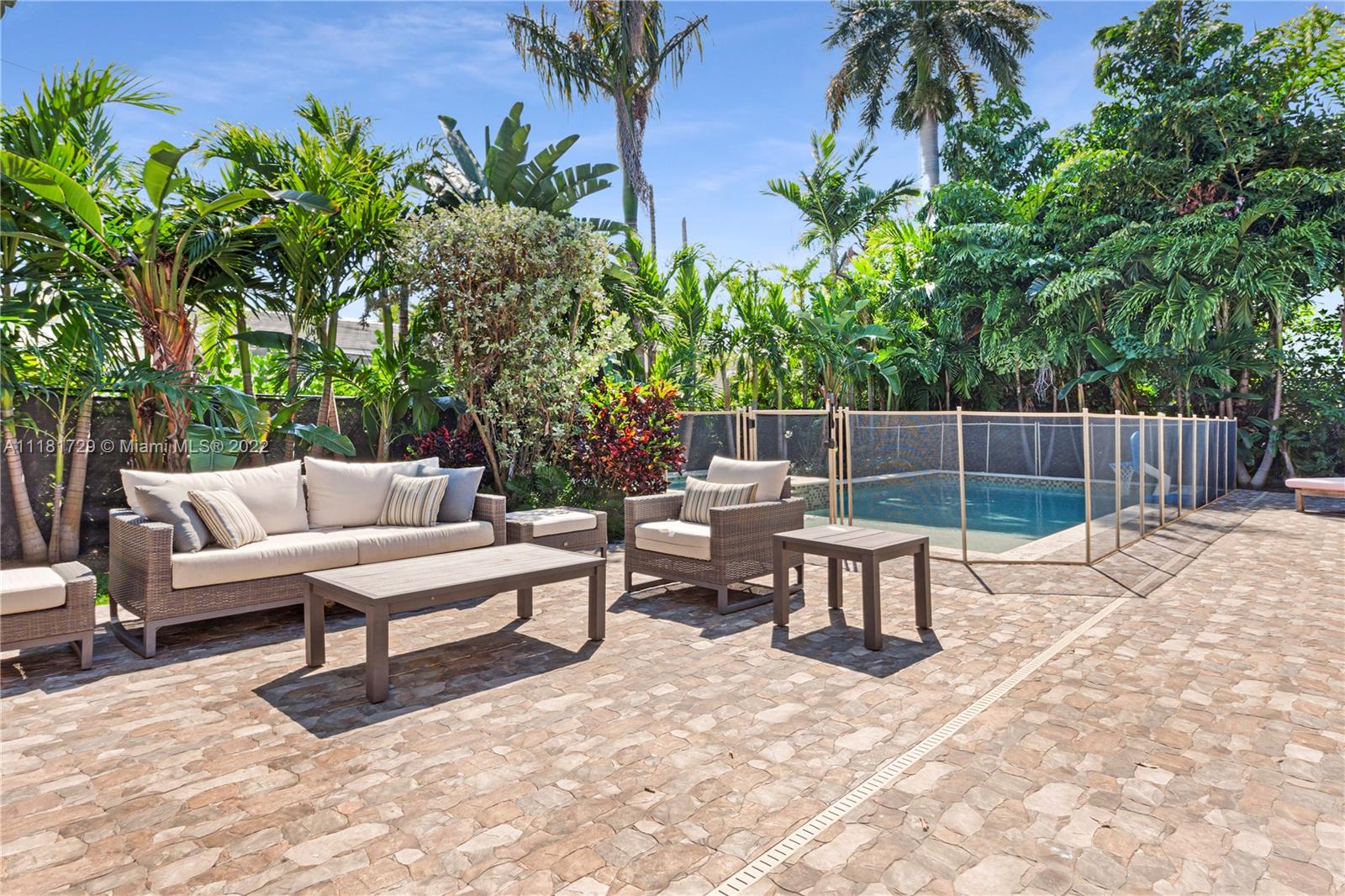 BAY HARBOR ISLAND - Residential