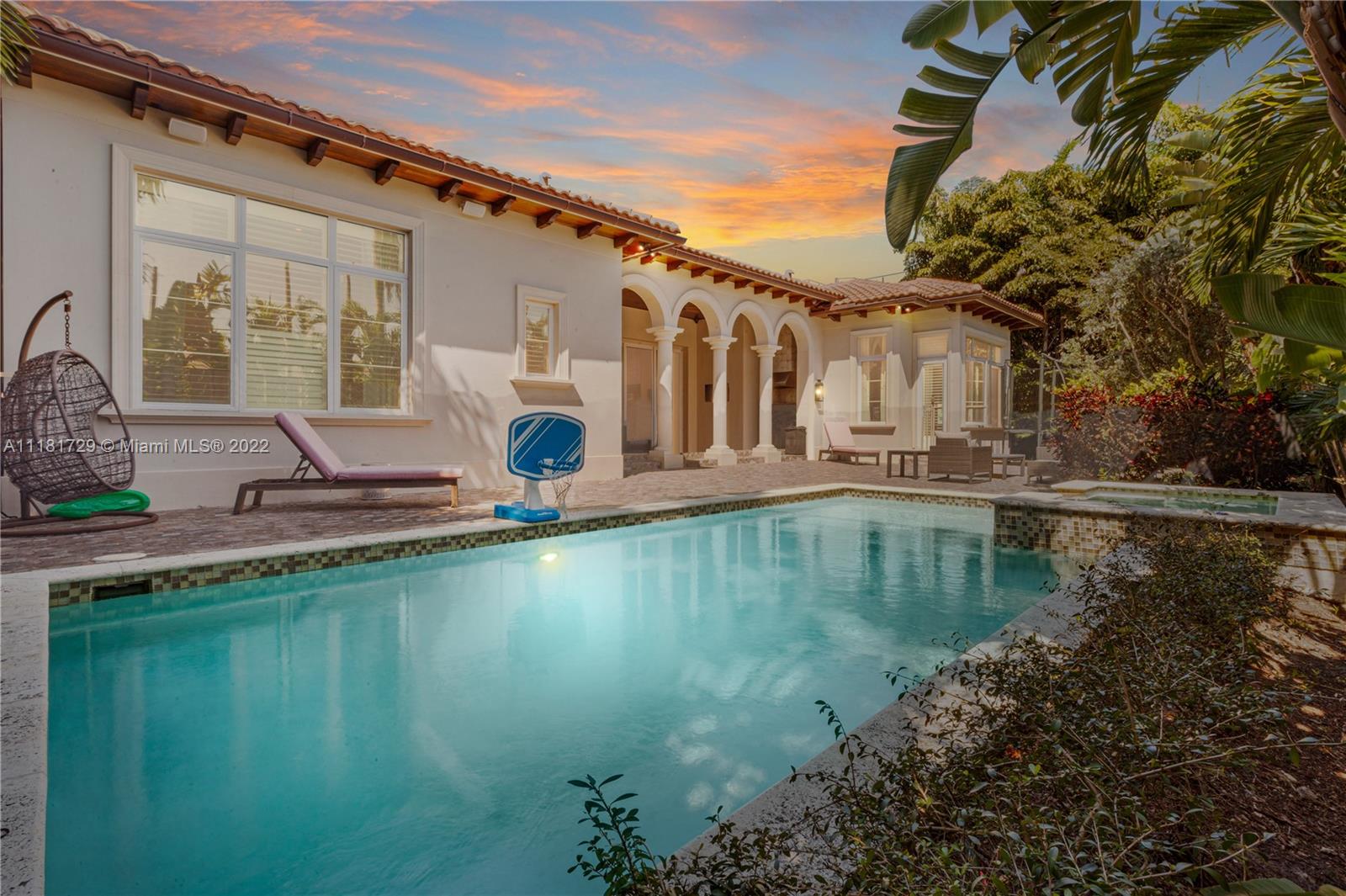 BAY HARBOR ISLAND - Residential