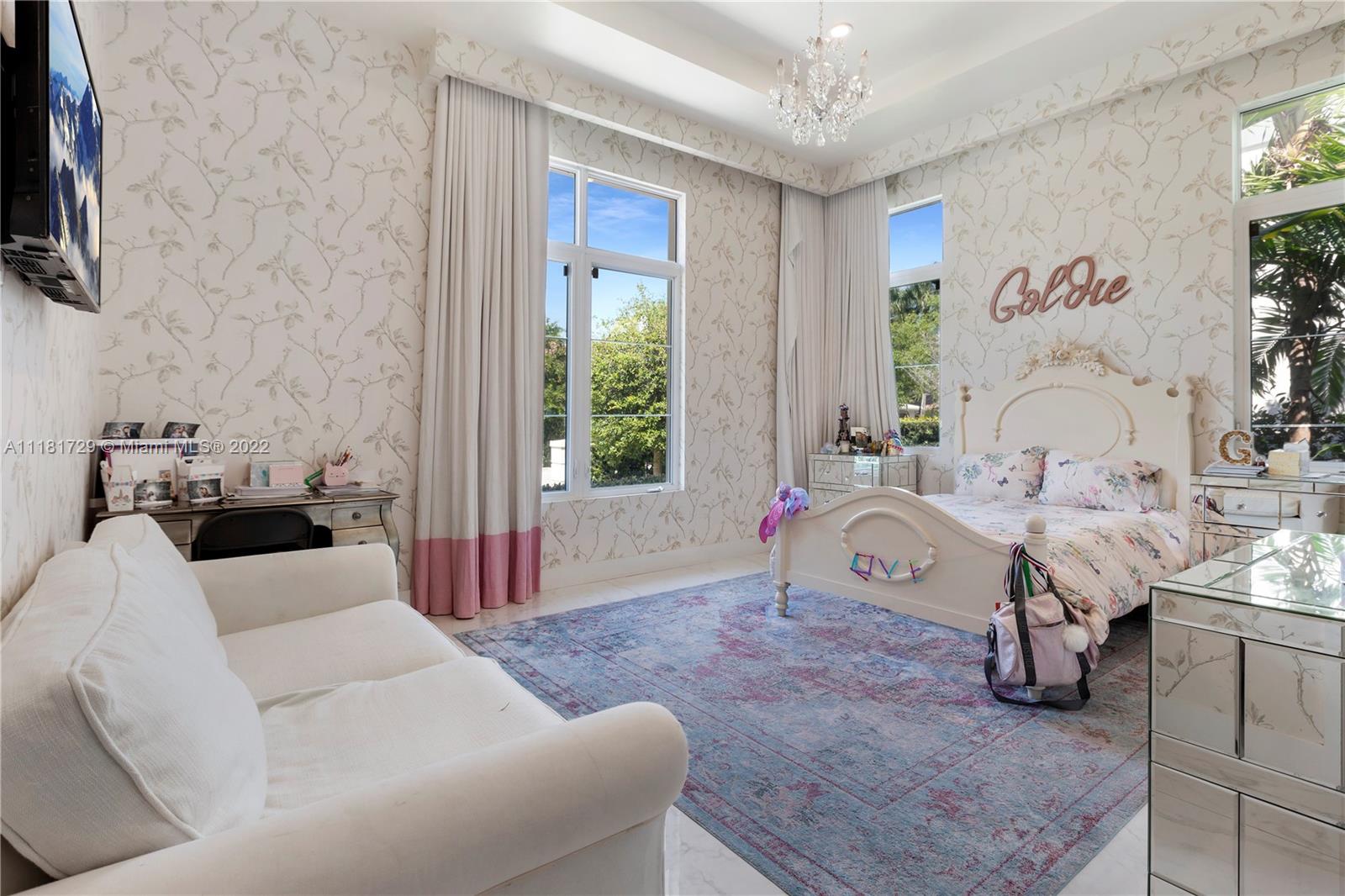 BAY HARBOR ISLAND - Residential