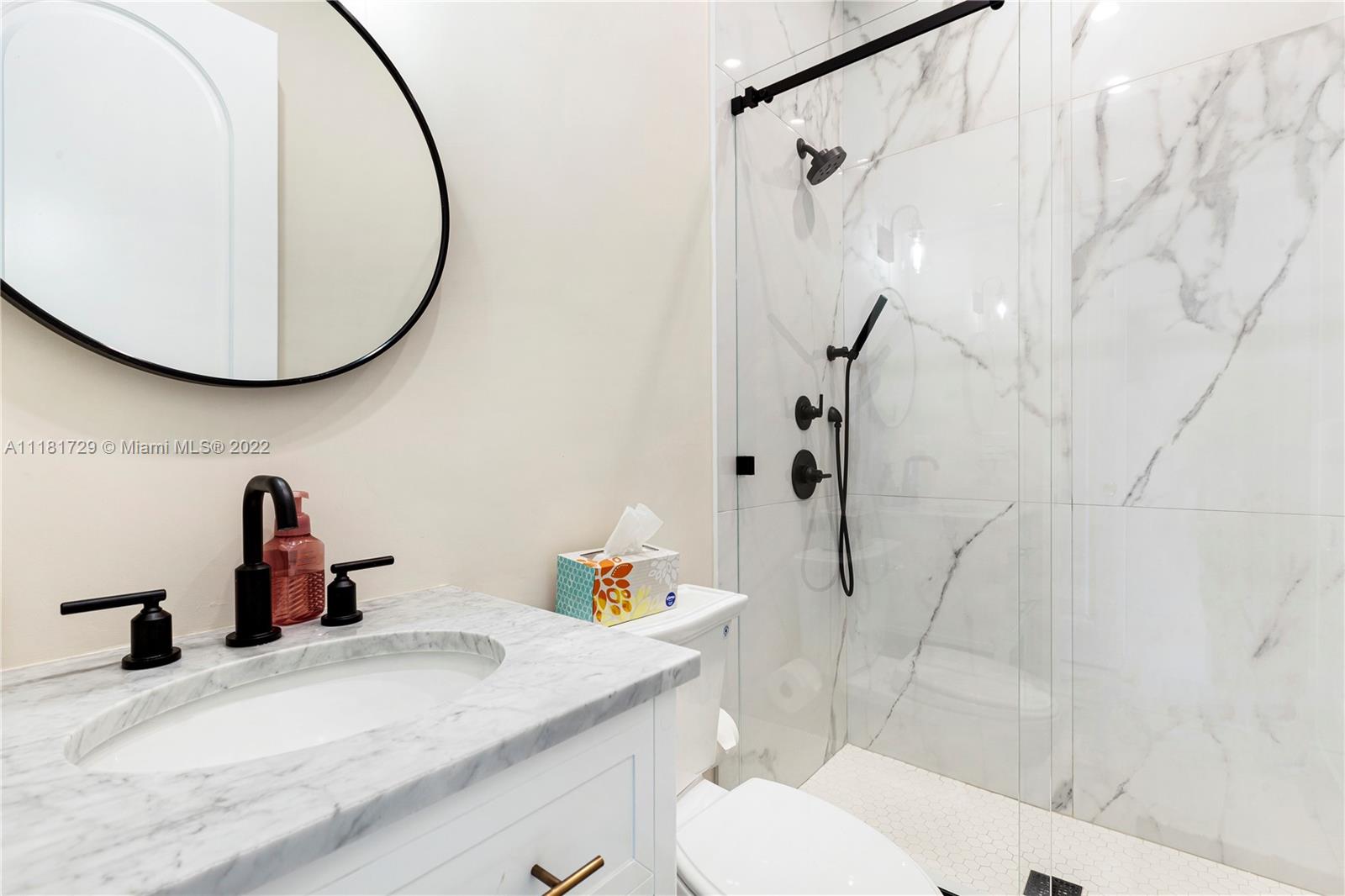 BAY HARBOR ISLAND - Residential