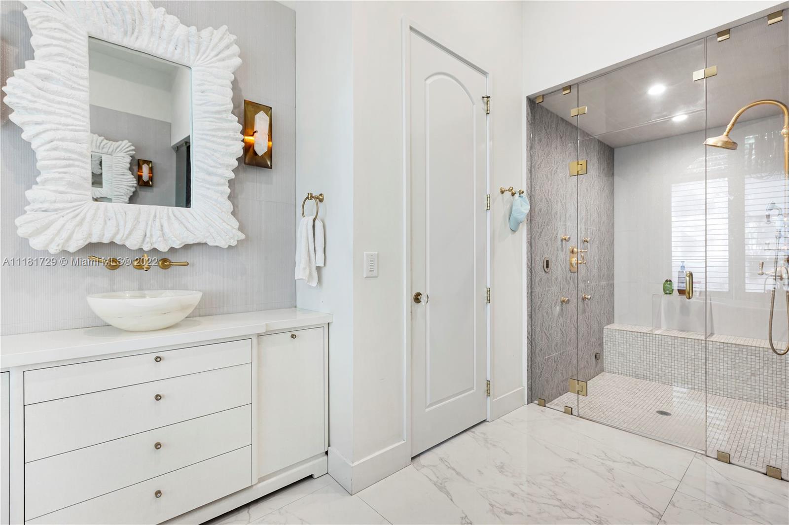 BAY HARBOR ISLAND - Residential