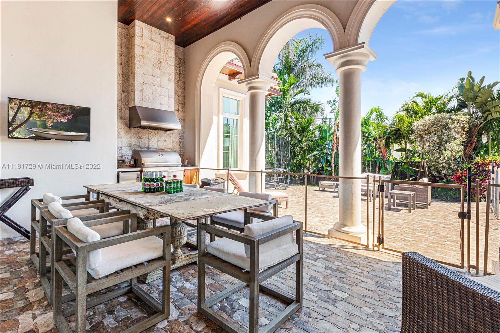 BAY HARBOR ISLAND - Residential