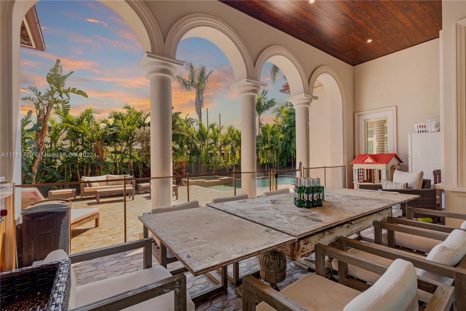 BAY HARBOR ISLAND - Residential