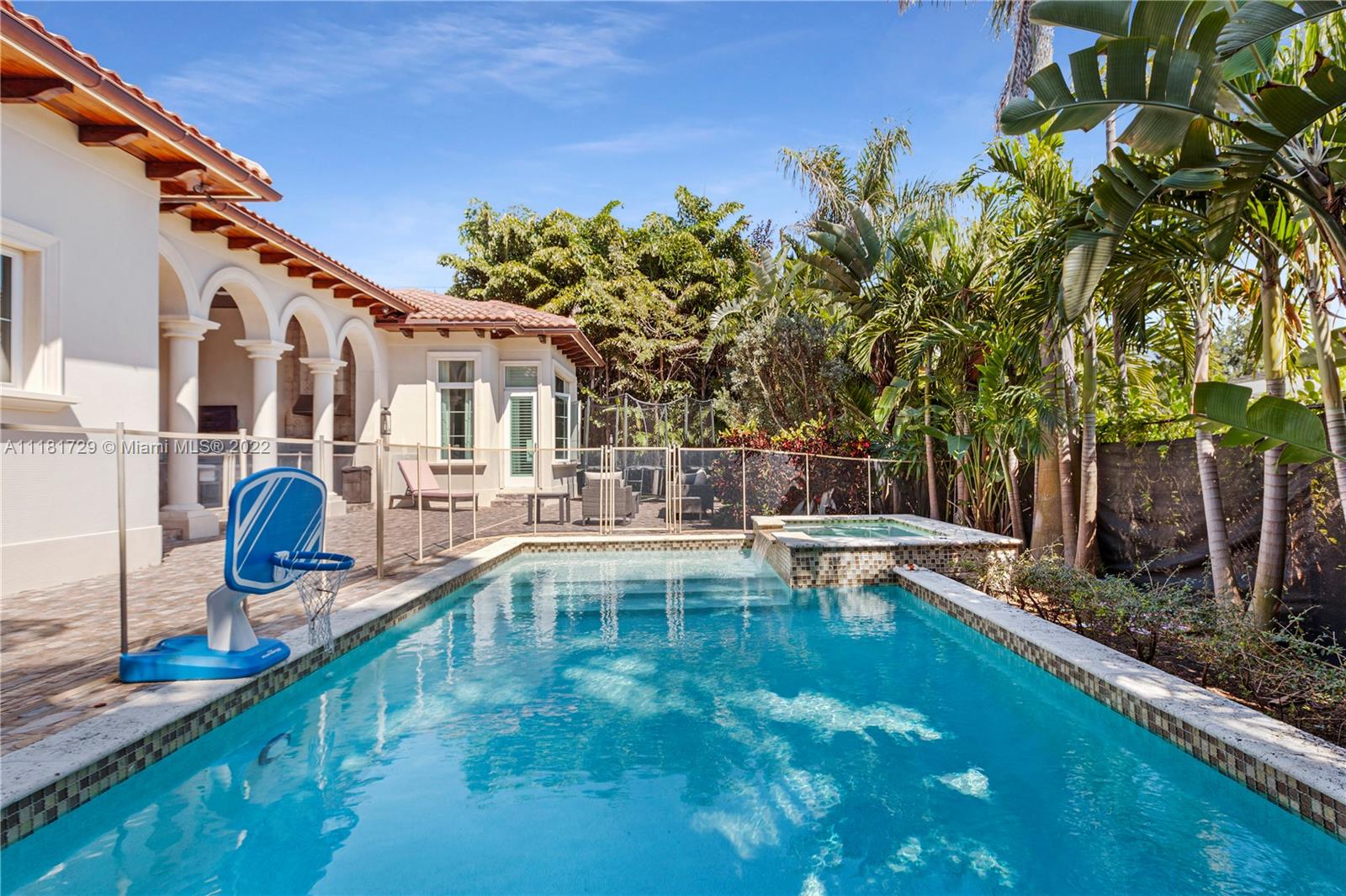 BAY HARBOR ISLAND - Residential