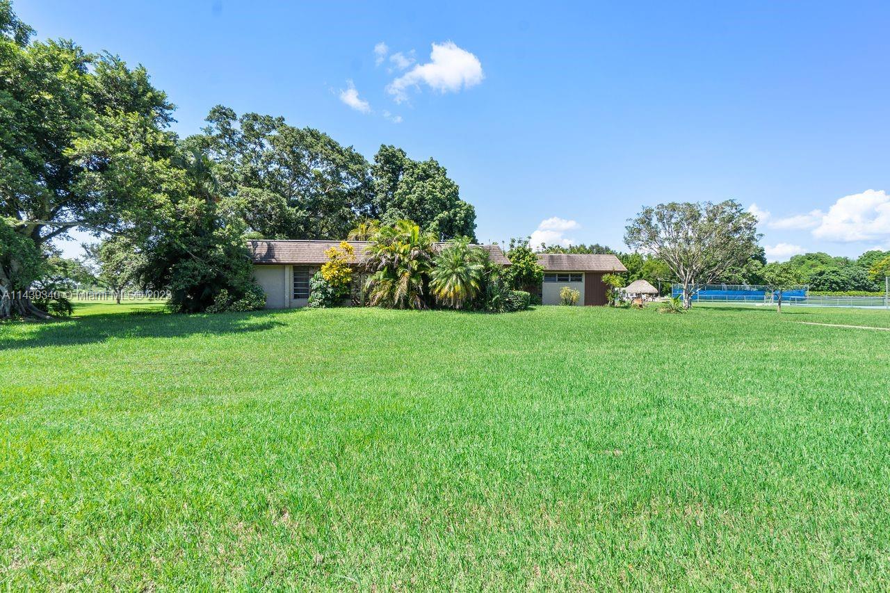 18201 Sw 50th Ct Ct, Southwest Ranches, Broward County, Florida - 4 Bedrooms  
3 Bathrooms - 