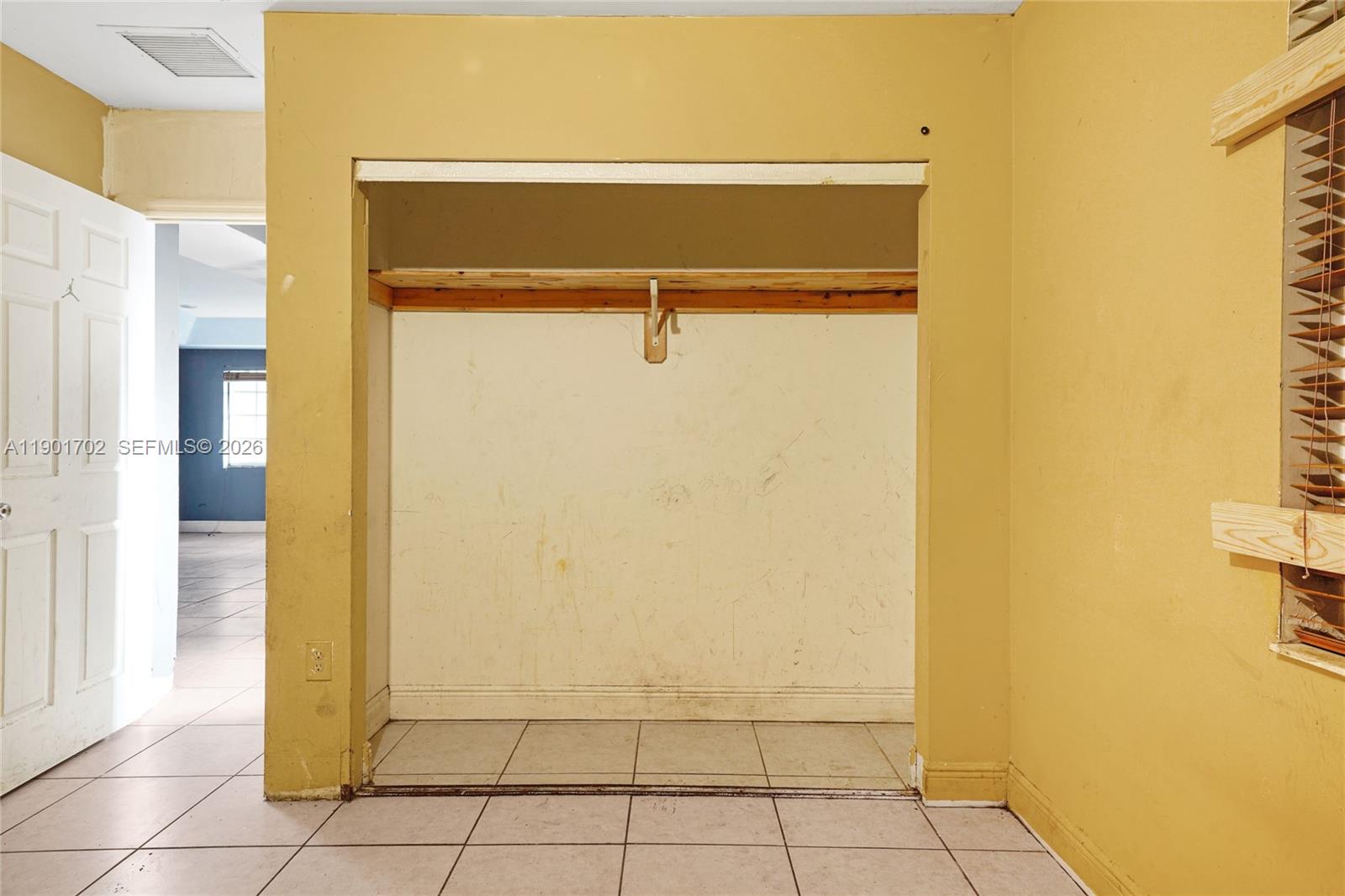 HIALEAH HEIGHTS - Residential