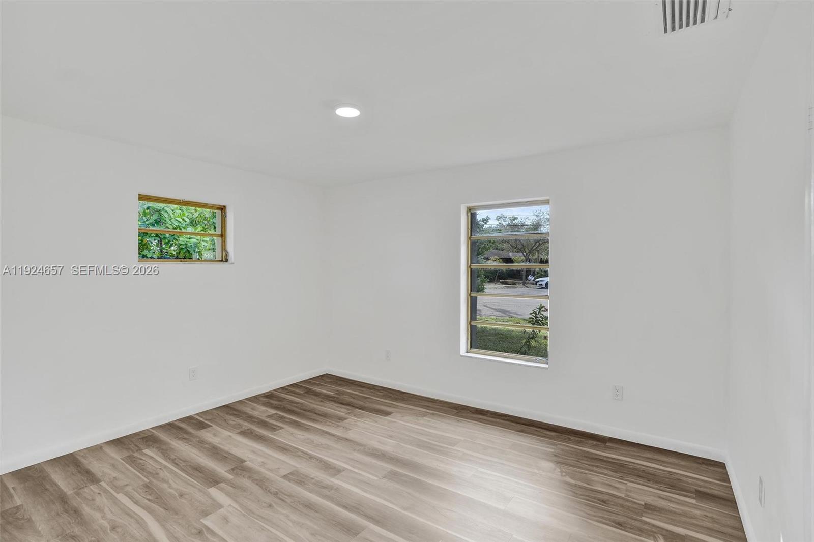 ENCHANTED LAKE SEC 4 - Residential