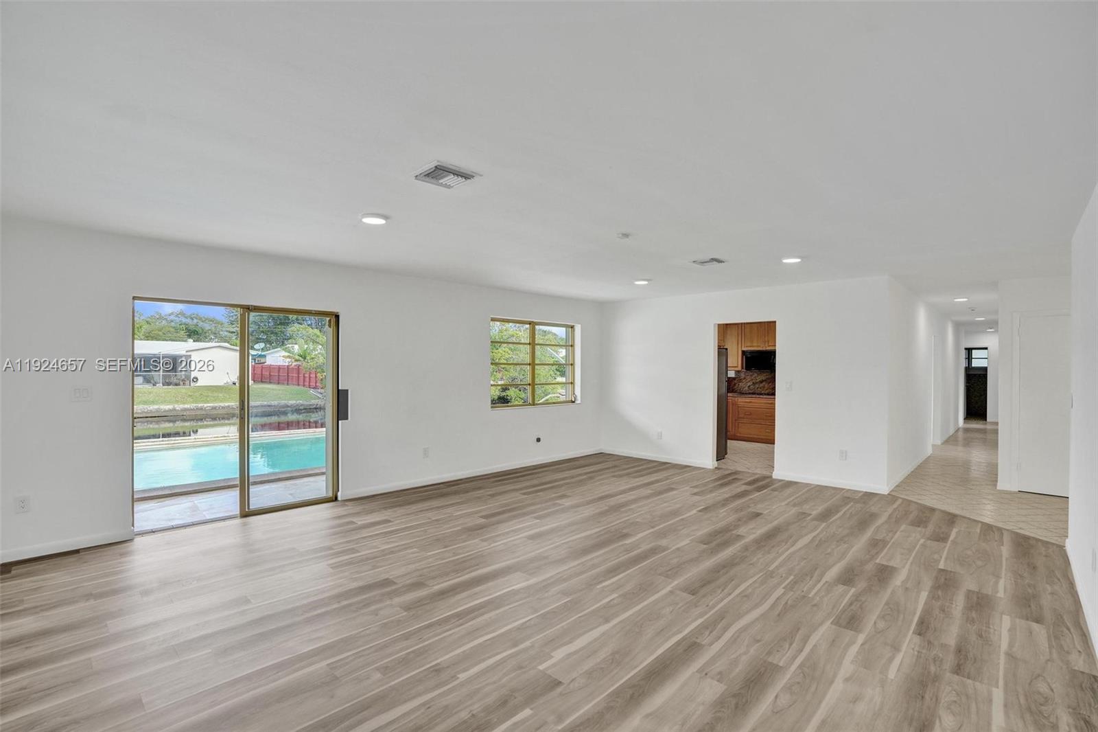 ENCHANTED LAKE SEC 4 - Residential