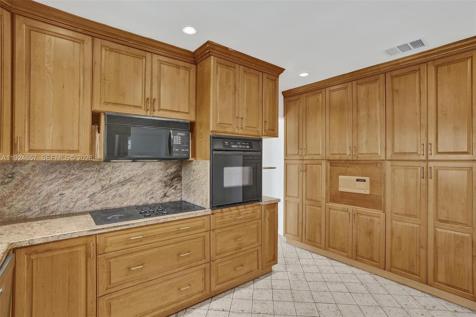 ENCHANTED LAKE SEC 4 - Residential