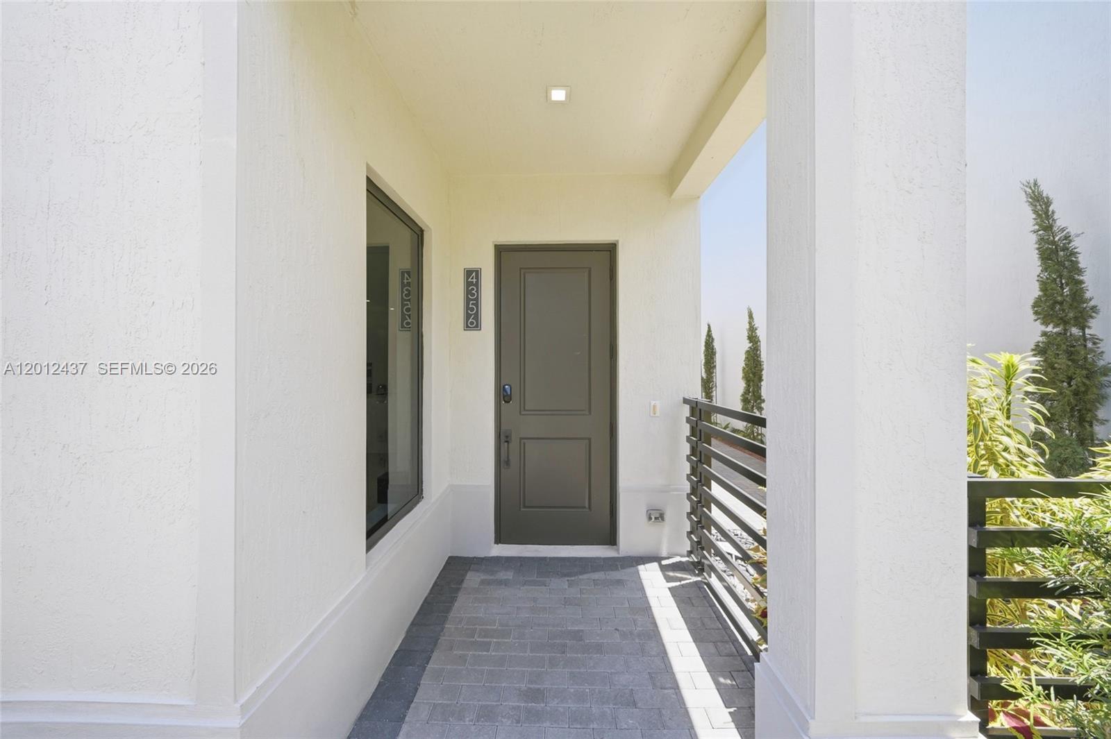 CANARIAS EAST - Residential