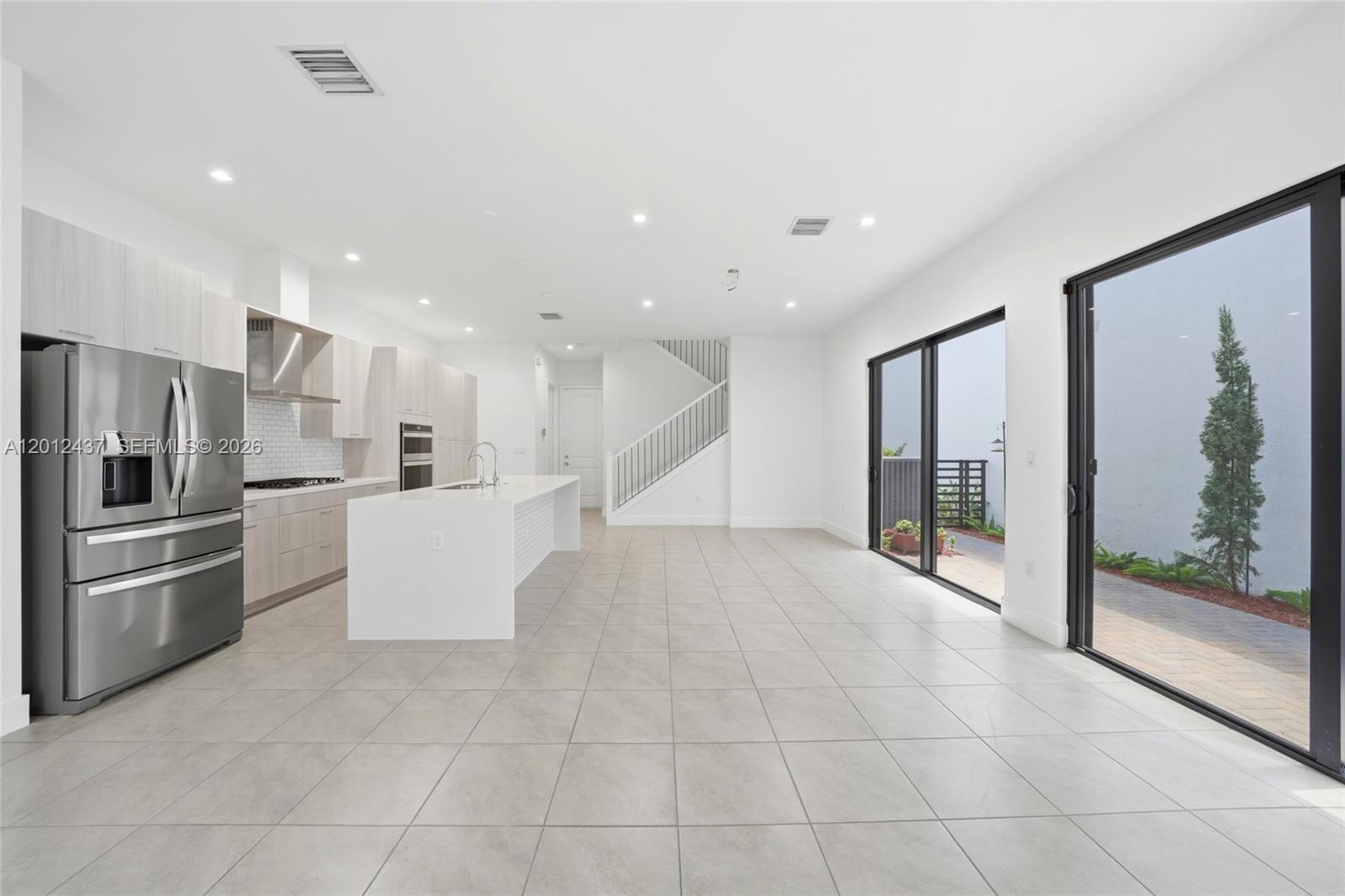 CANARIAS EAST - Residential