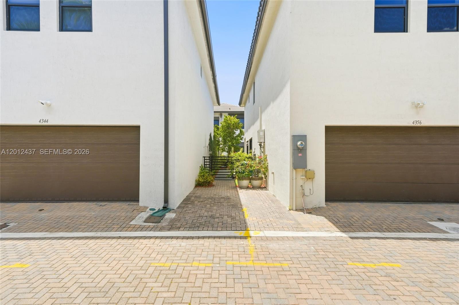CANARIAS EAST - Residential