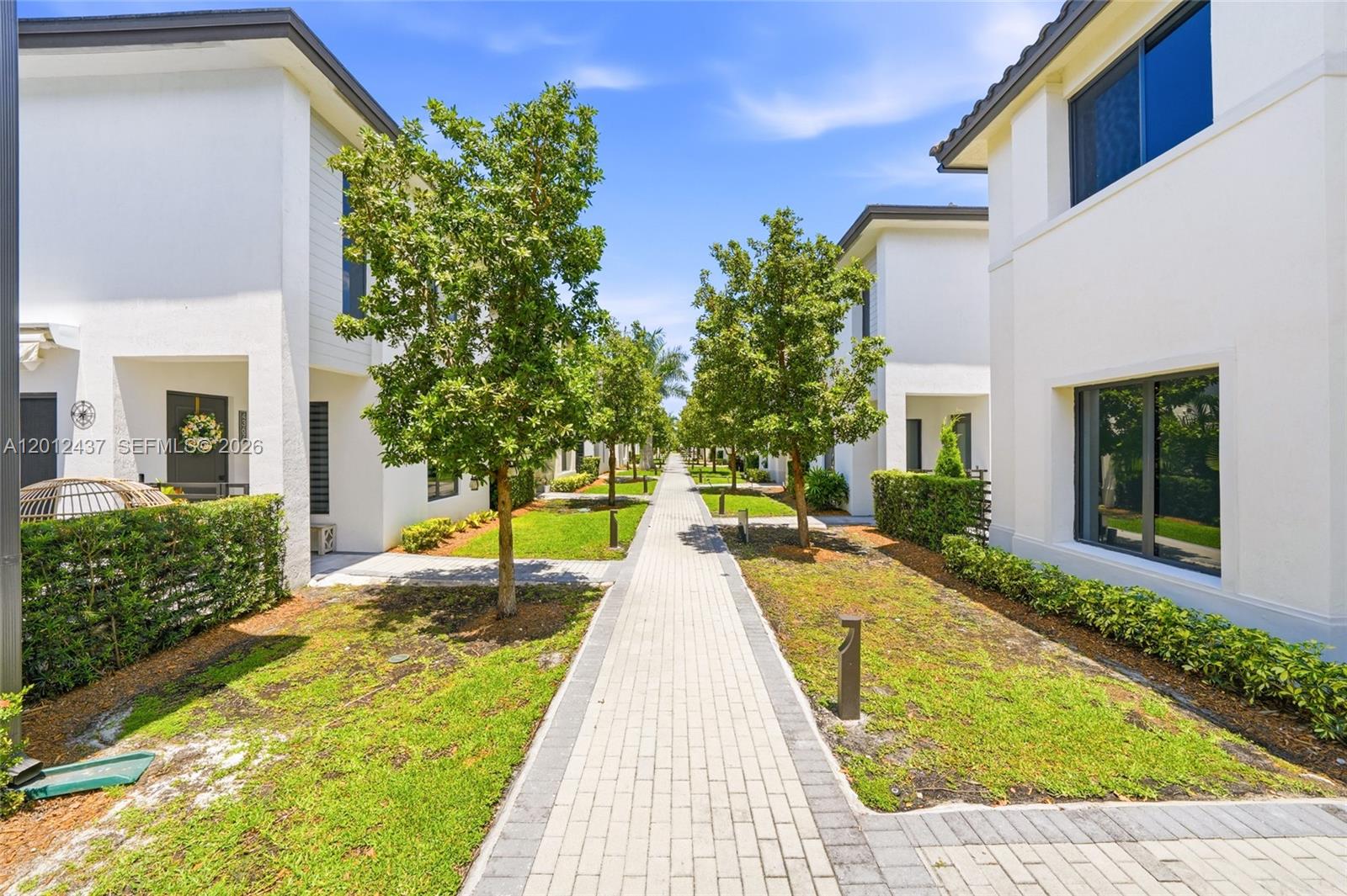 CANARIAS EAST - Residential