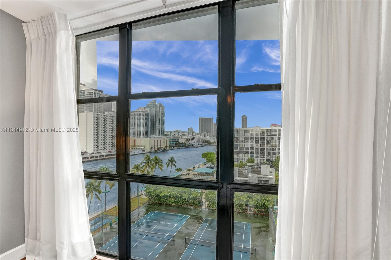 OCEANVIEW PARK CONDO - Residential