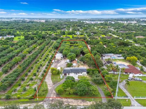 Photo of 27055 SW 157th Ave, Homestead, FL 33031 (MLS # A11885368)