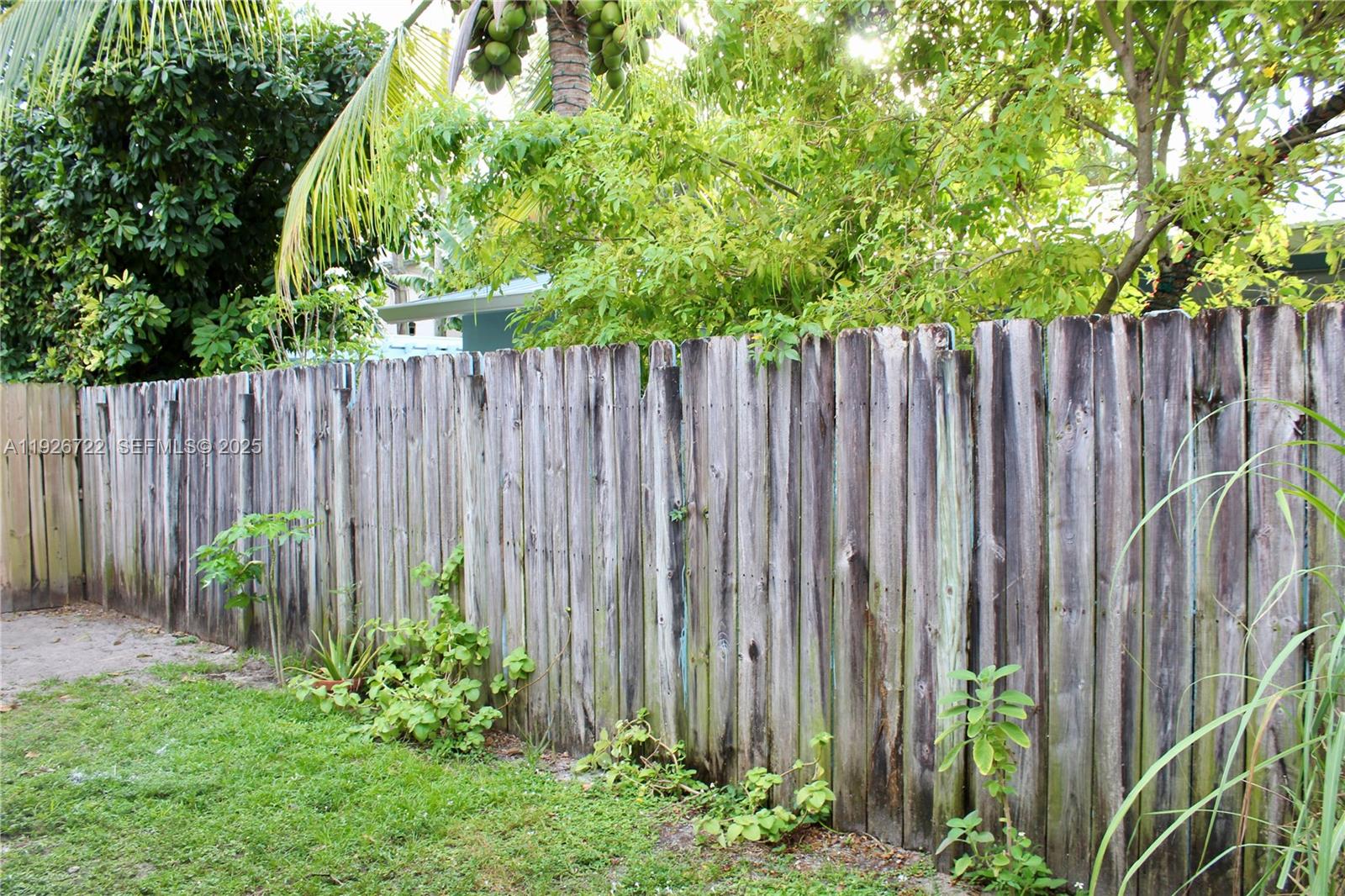 FT LAUDERDALE LAND & DEV - Residential Lease