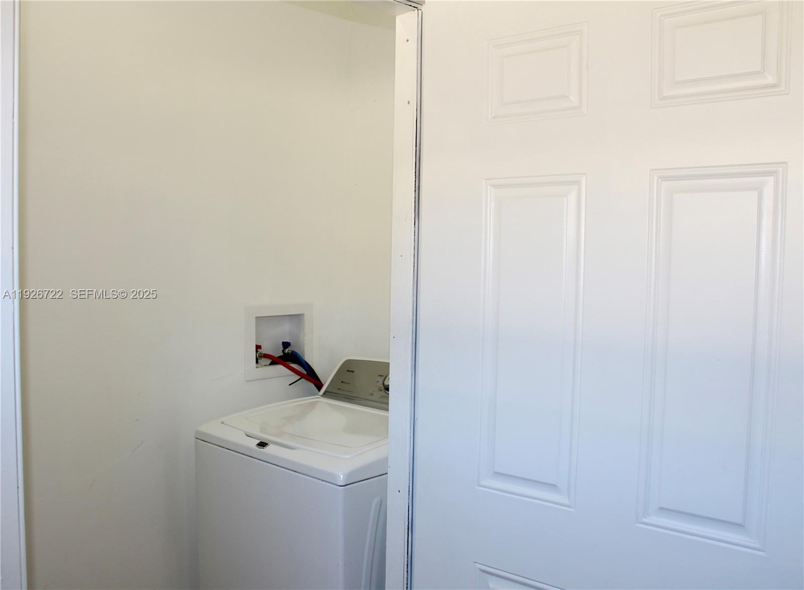 FT LAUDERDALE LAND & DEV - Residential Lease