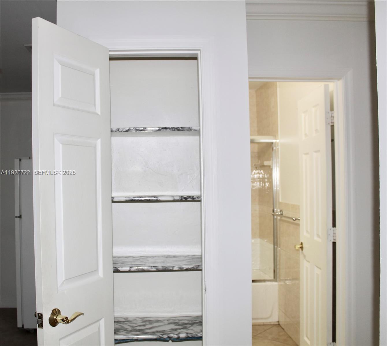 FT LAUDERDALE LAND & DEV - Residential Lease