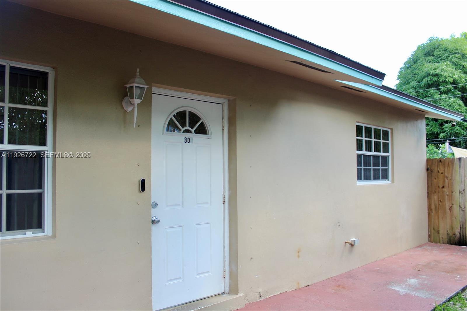 FT LAUDERDALE LAND & DEV - Residential Lease