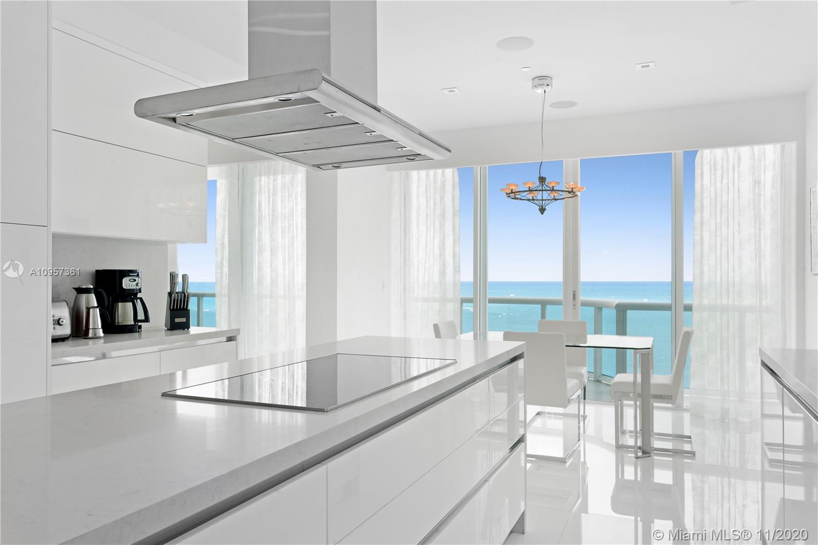 THE PALACE AT BAL HARBOUR - Residential