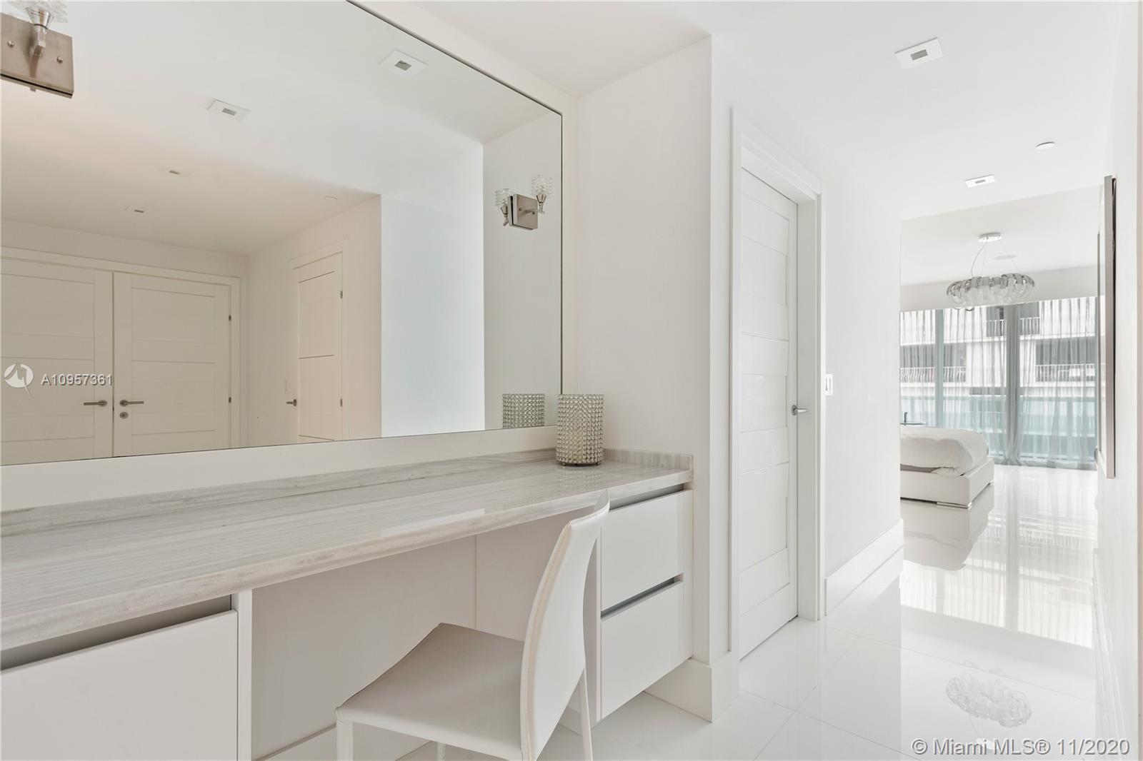 THE PALACE AT BAL HARBOUR - Residential