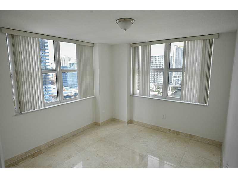 BRICKELL ON THE RIVER N T - Residential Lease