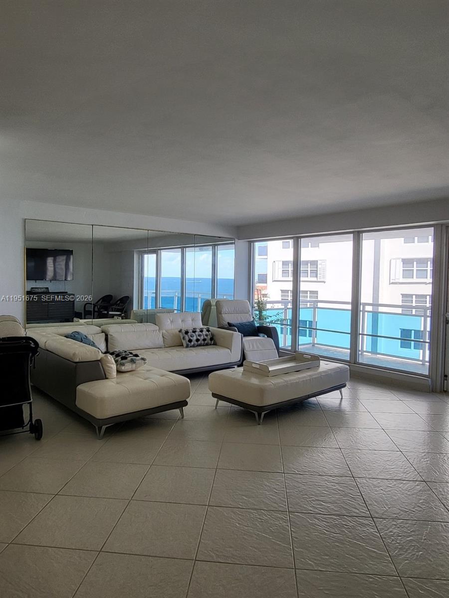 3430 Galt Ocean Dr 702