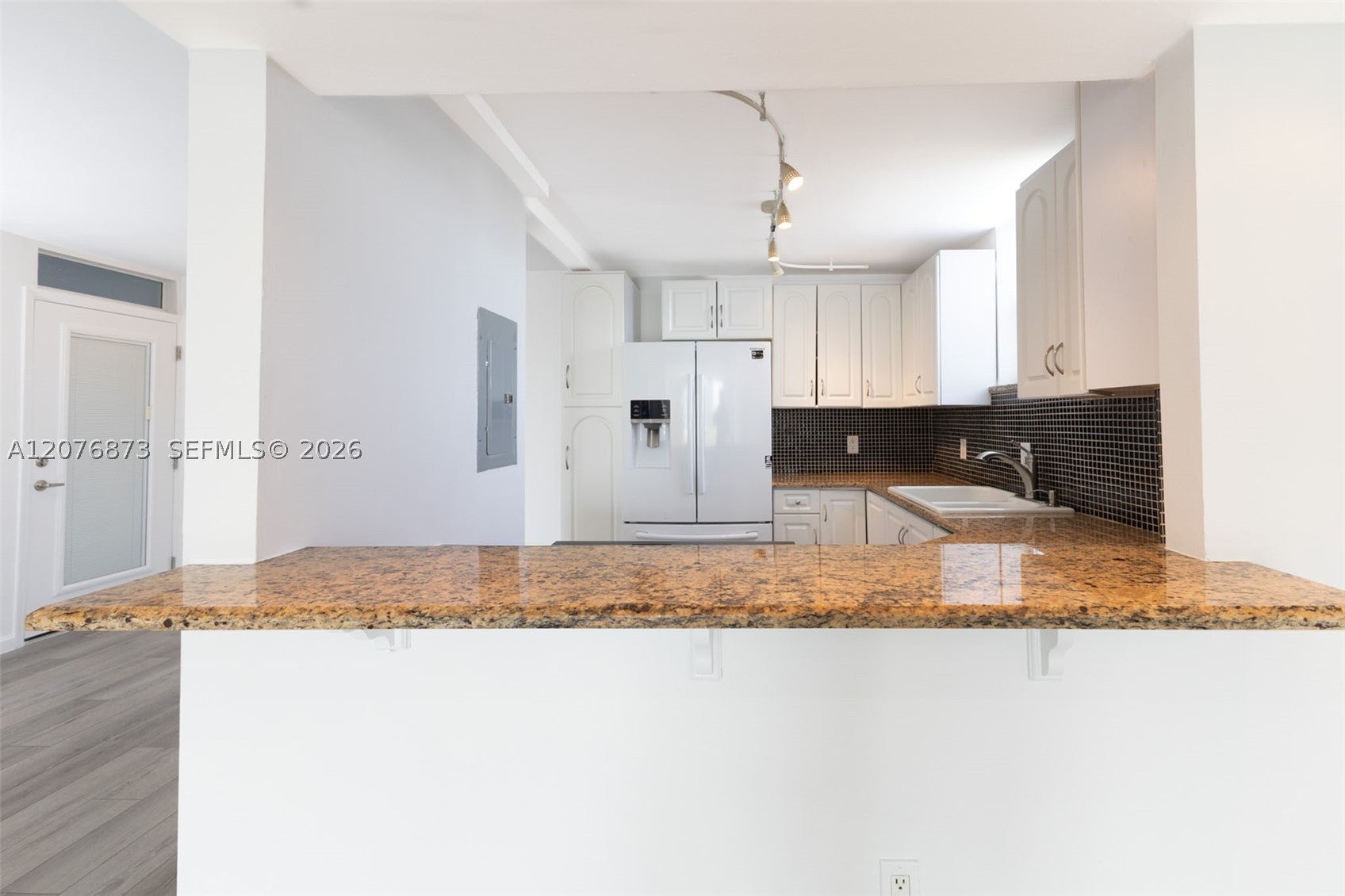 1045 10th St 604