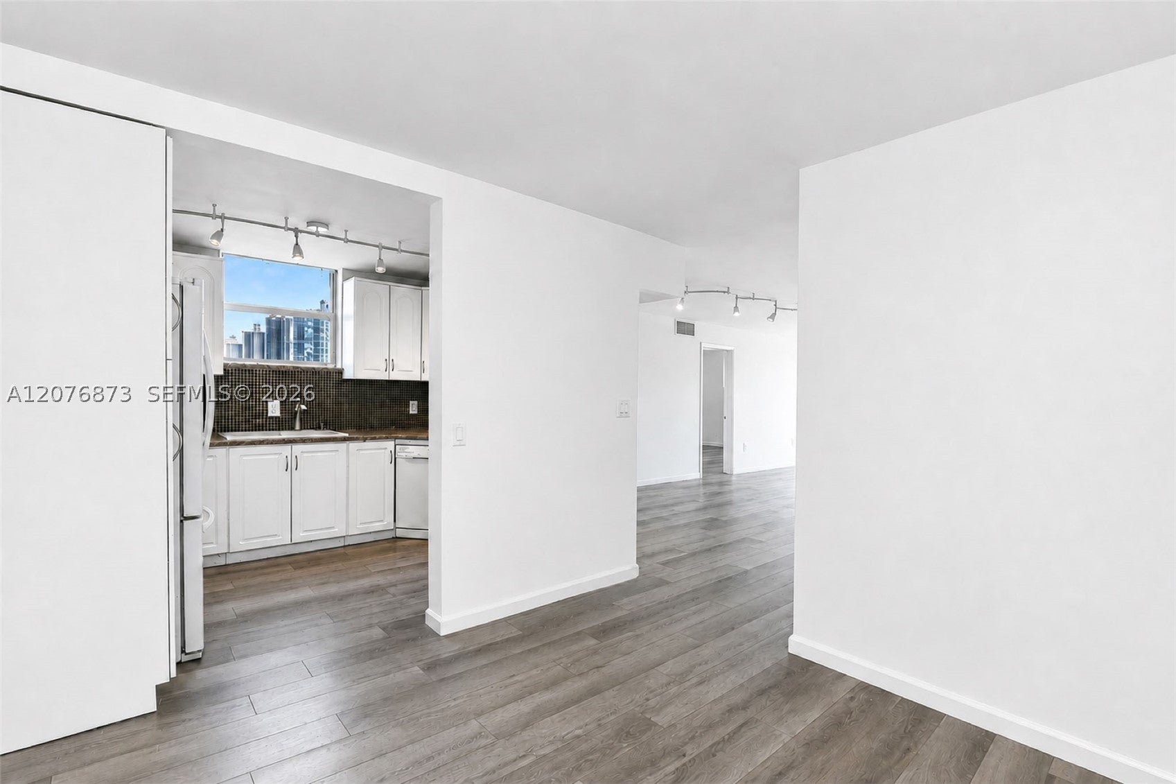 1045 10th St 604, Miami Beach FL 33139