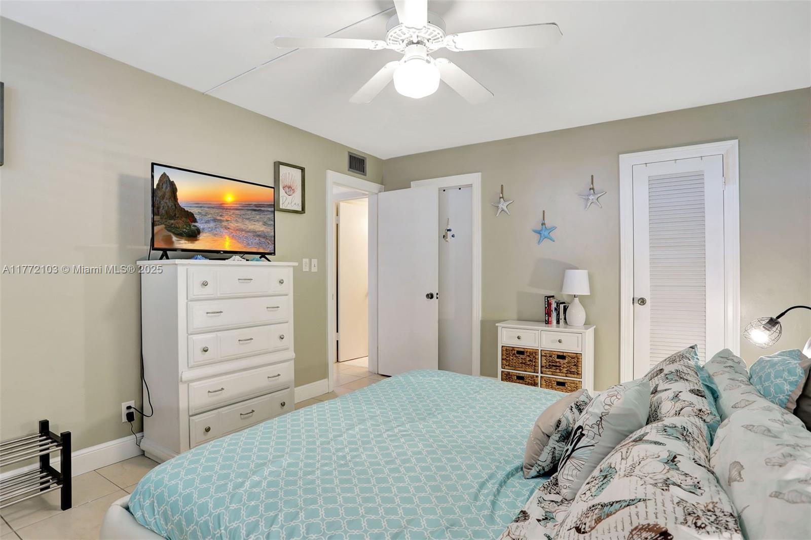 HILLSBORO LE BARON CONDO - Residential