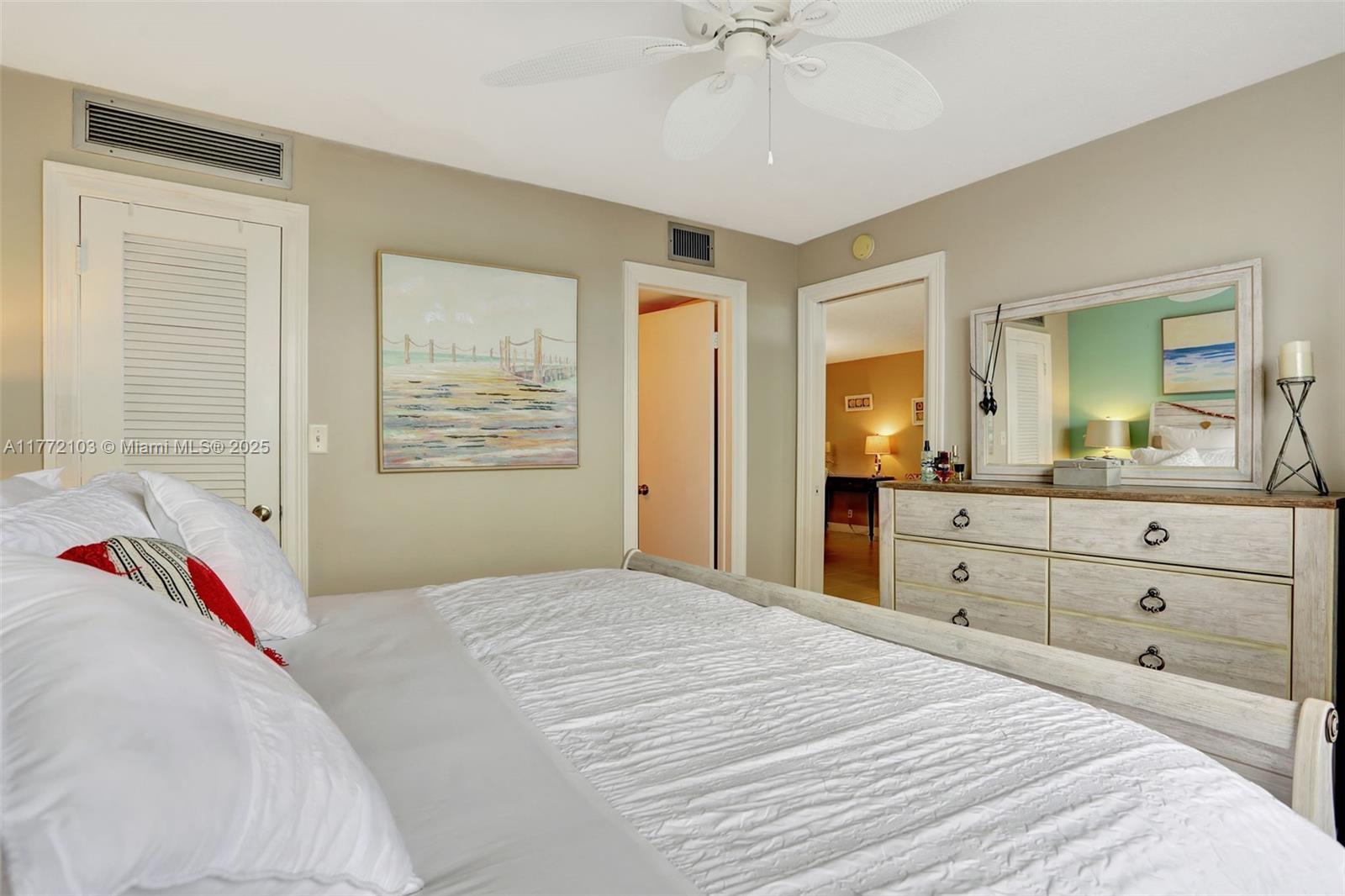 HILLSBORO LE BARON CONDO - Residential