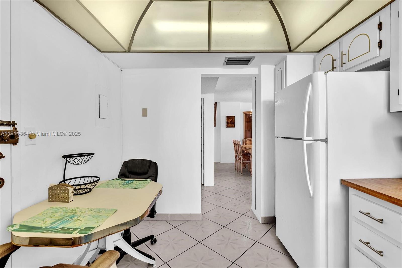 PRINCE GEORGE ARMS CONDO - Residential