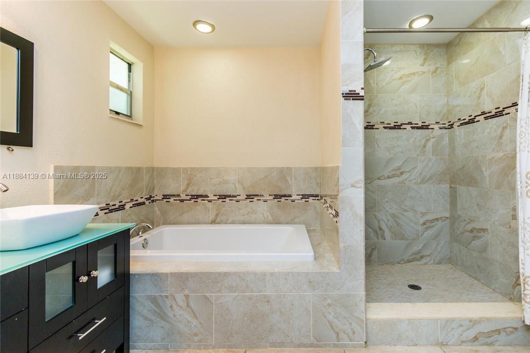 CORAL RIDGE - Residential Lease