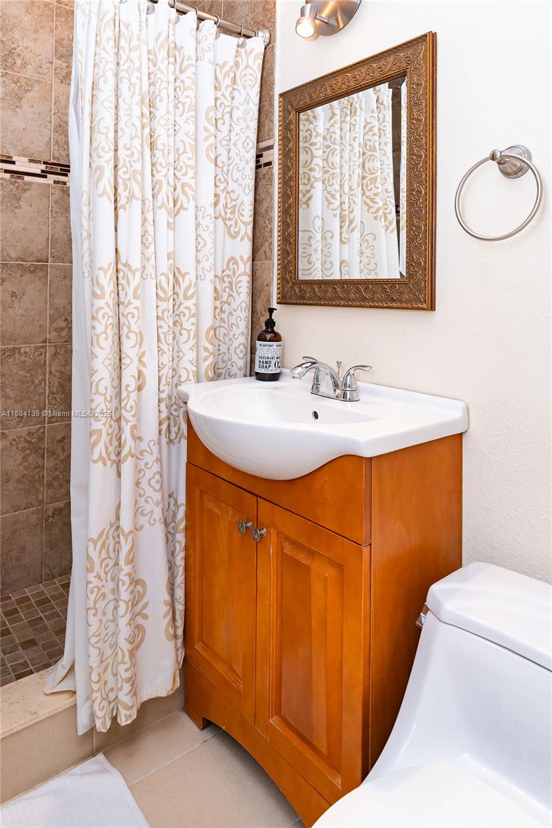 CORAL RIDGE - Residential Lease