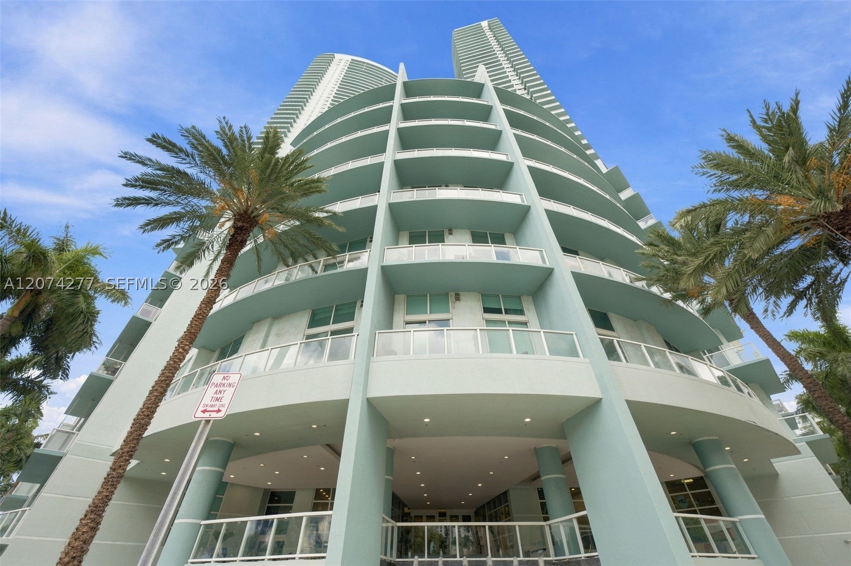 1900 N Bayshore Dr 3508