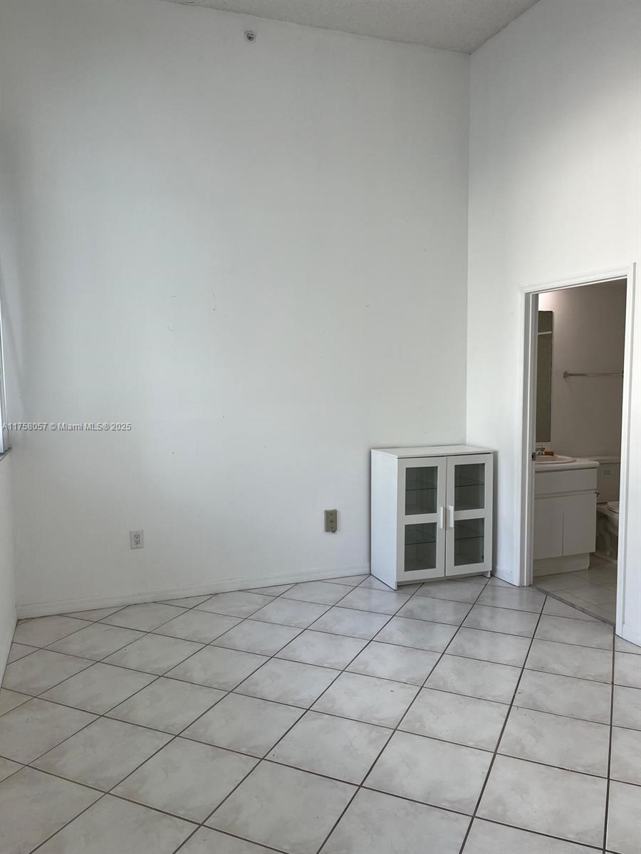 OCEANIA IV CONDO - Residential