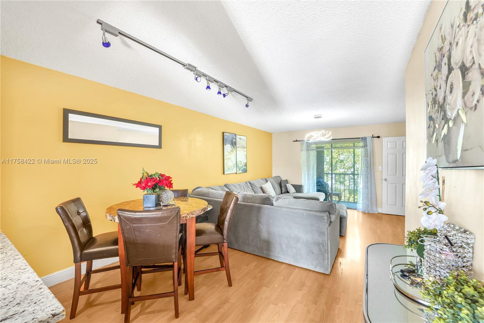 Property for Sale at 434 Ne 210th Cir Ter 203-4A, Miami, Broward County, Florida - Bedrooms: 2 
Bathrooms: 2  - $240,000