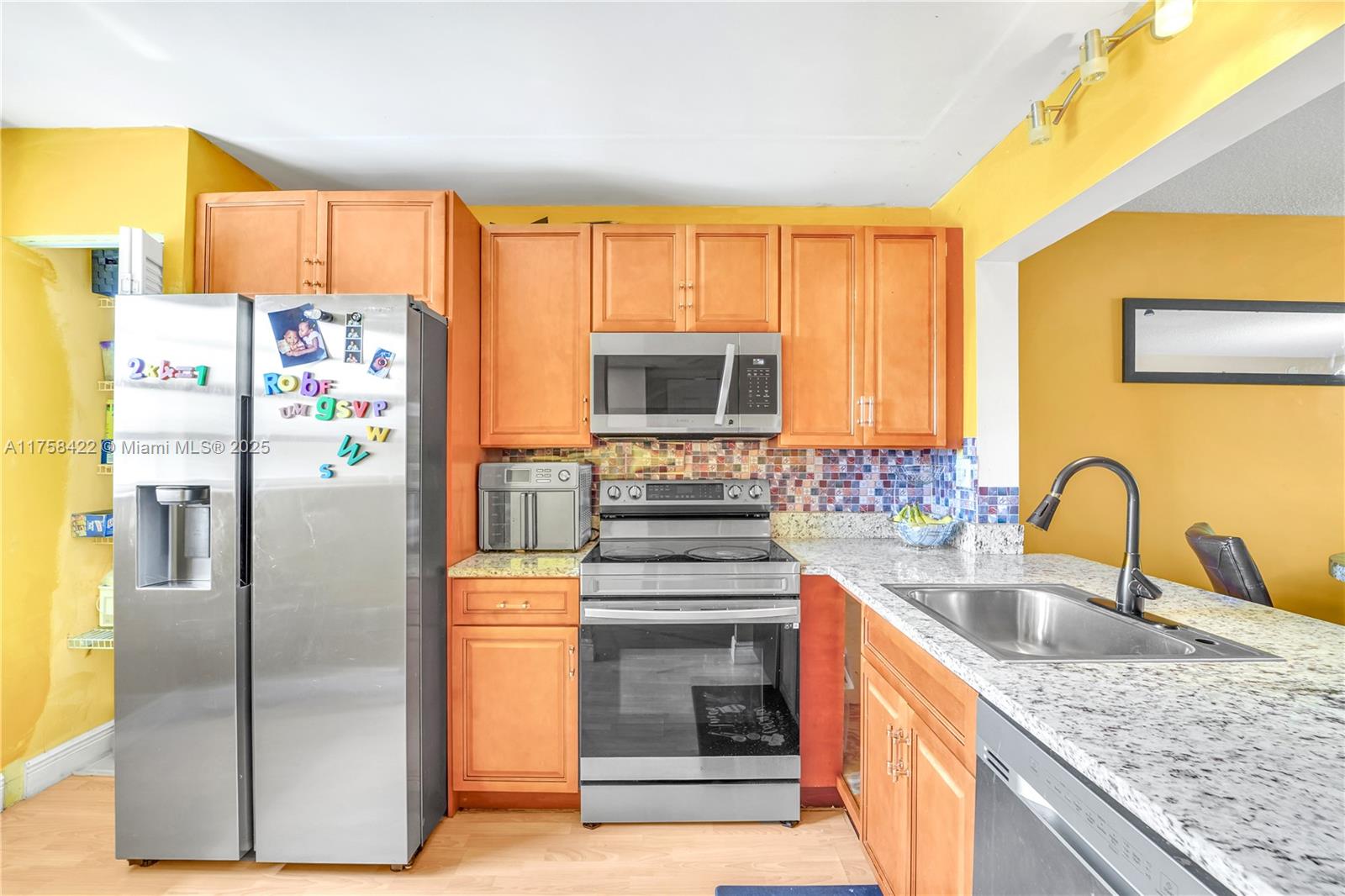 MONTEREY VILLAGE-TWO COND - Residential