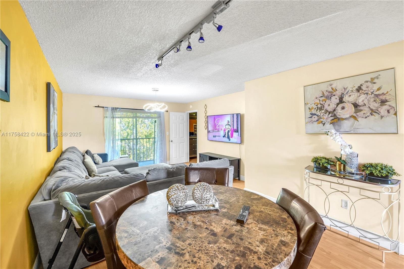 MONTEREY VILLAGE-TWO COND - Residential
