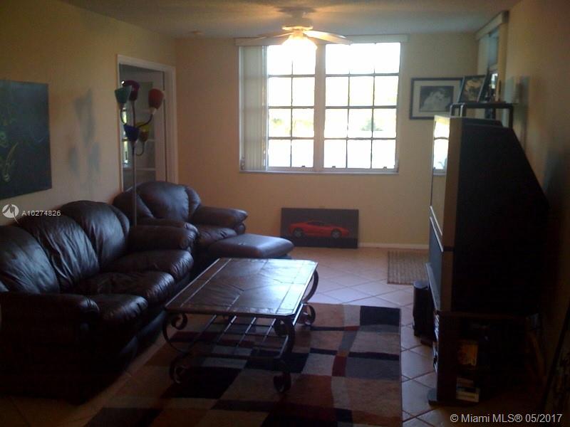 University Inn Condo directly across from UM! Furnished 2 / 2 split-plan with ceramic tile throughout. Fully-applianced, including washer and dryer inside unit. French doors, walk-in closets. EZ access to pool and lush tropical courtyard. Available July 1, 2017. Prime location in secure bldg! Walk to UM / Metro / Sunset Place / Whole Foods, Publix, etc. Text LA for quickest response