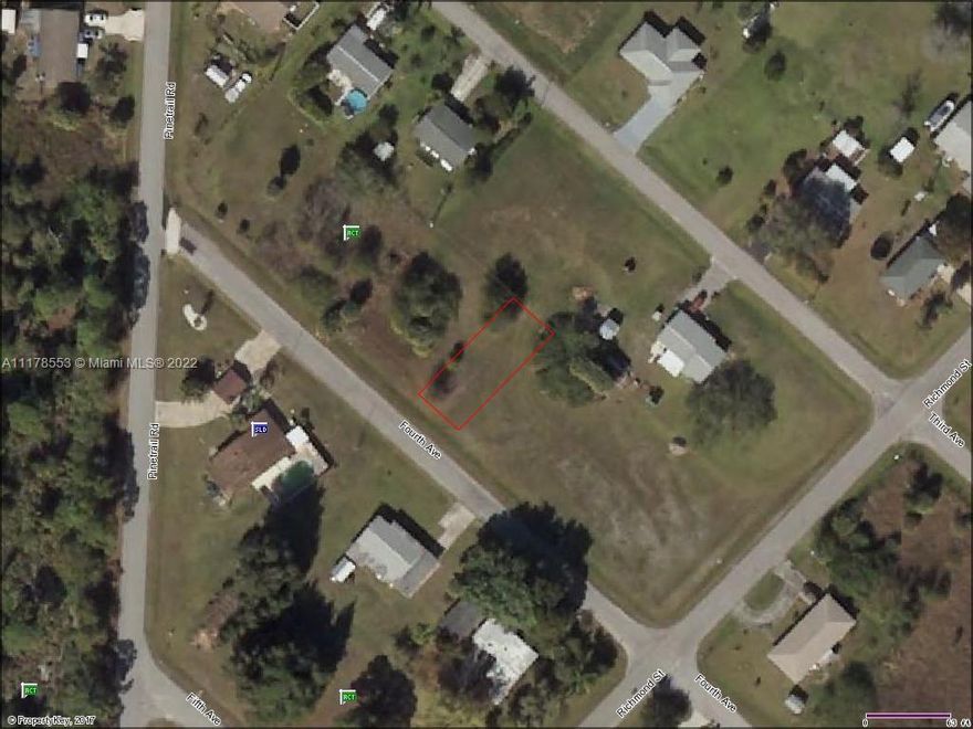 Owners and Developers! Great opportunity to own a 4,000 sf lot in the growing and beautiful community of Port Charlotte. The buildable lot is ready for development with a single-family zoning use, front street access, and much more. The greater Charlotte area is comprised of beautiful homes with centralized regional and neighborhood commercial and retail centers, schools, throughout. This vacant lot will not last! Call us now for more information...